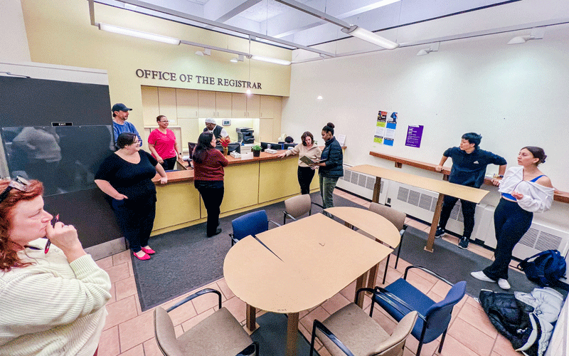 DTC students met with the Registrar's office staff to test prototypes.