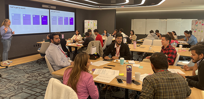 MPD2 students visiting Accenture's Chicago offices